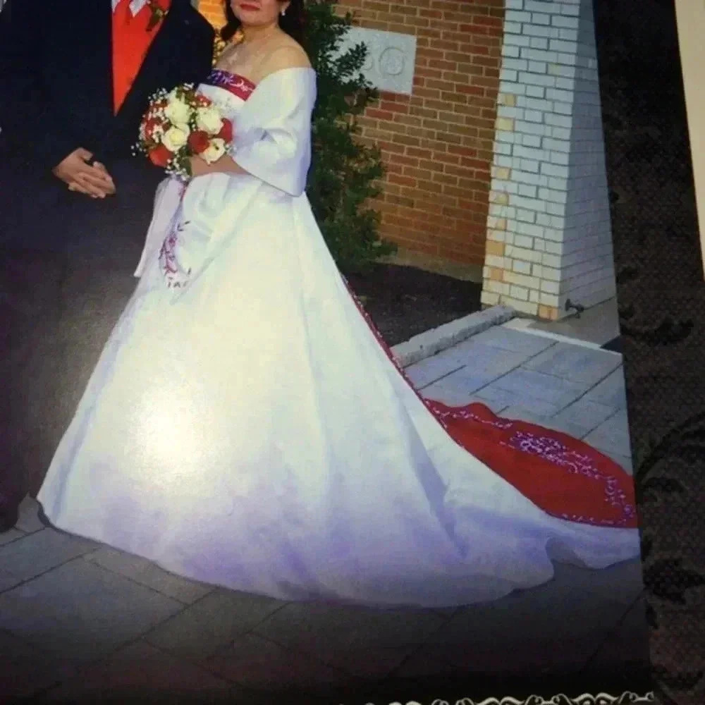 Gorgeous Wedding Gown 🌹